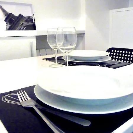 Apartmán Duplex De Charme Au Coeur De Montmartre *