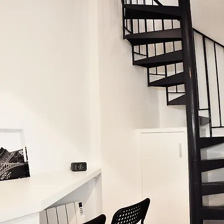 Apartment Duplex De Charme Au Coeur De Montmartre Paris
