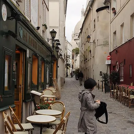 Apartment Duplex De Charme Au Coeur De Montmartre Paris