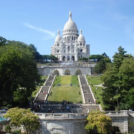 Duplex De Charme Au Coeur De Montmartre Paris